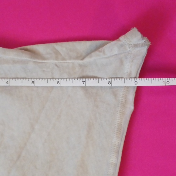 DOLLSKILL DARKER WAVS XXL NATURAL CROPPED TANK WITH HOOKS - Picture 10 of 10